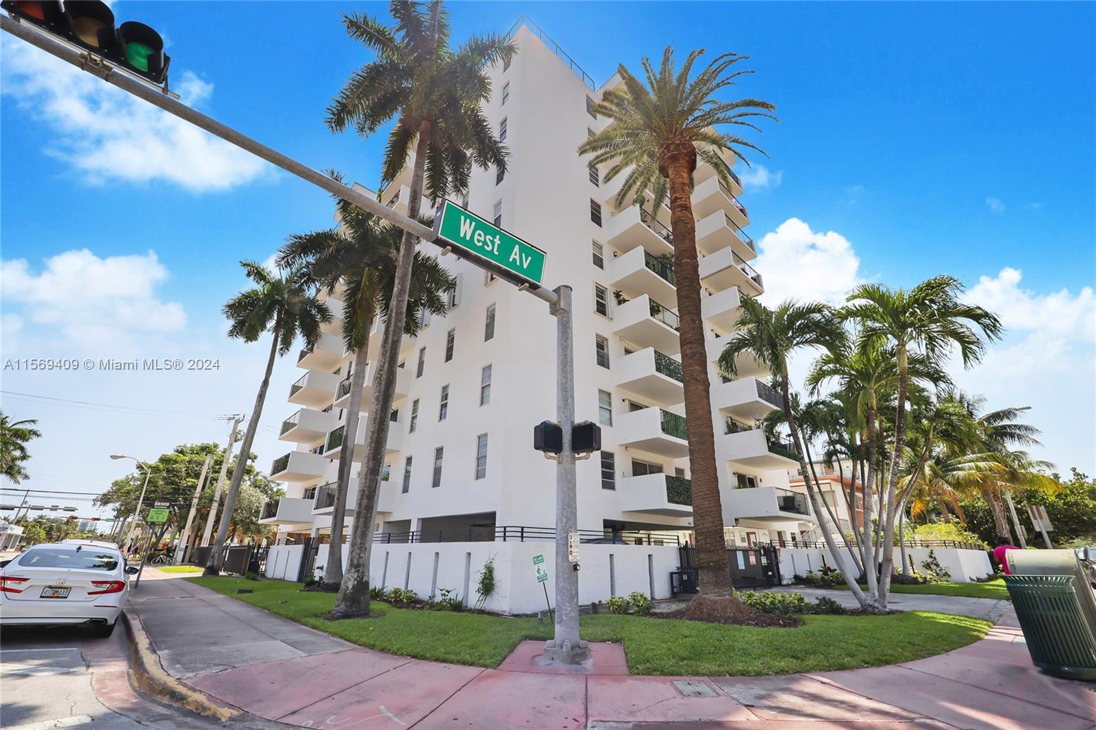 Live in the heart of South Beach, West Avenue neighborhood, boutique, and quiet building Bayshore Te
