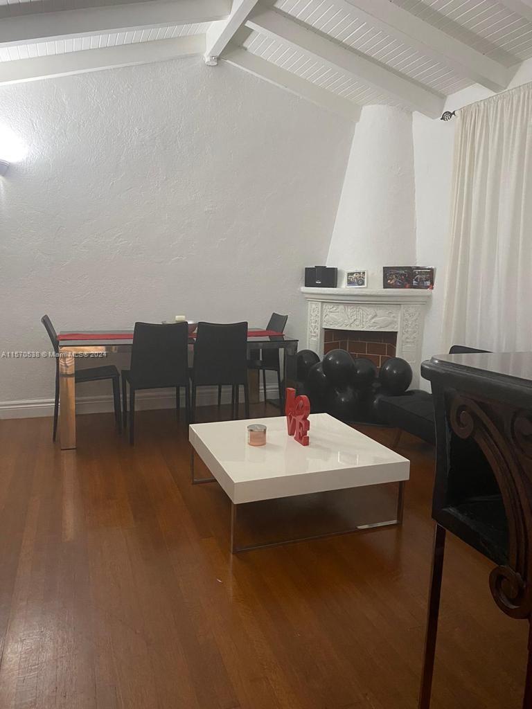 Super charming corner 1 bedroom/1bath unit in a renovated art deco building, facing north east with 