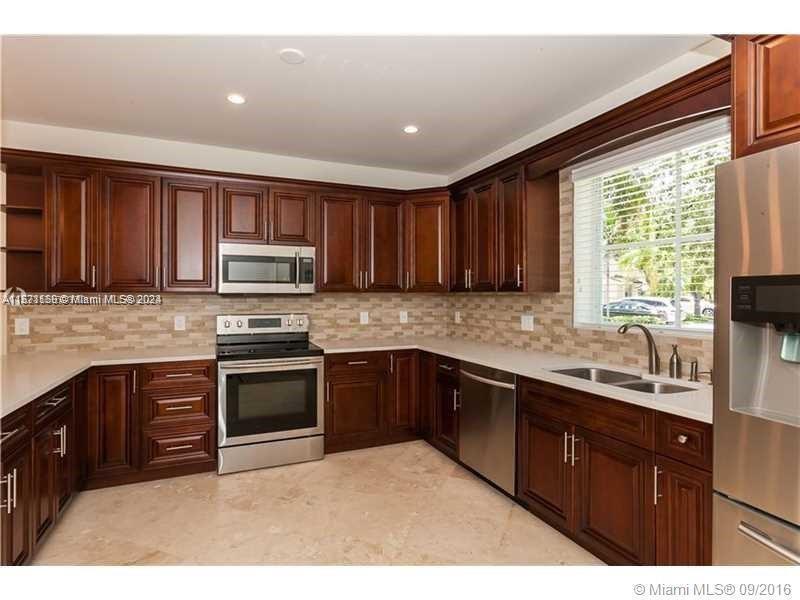Photo of 1395 Yellowheart Wy #1395 in Hollywood, FL