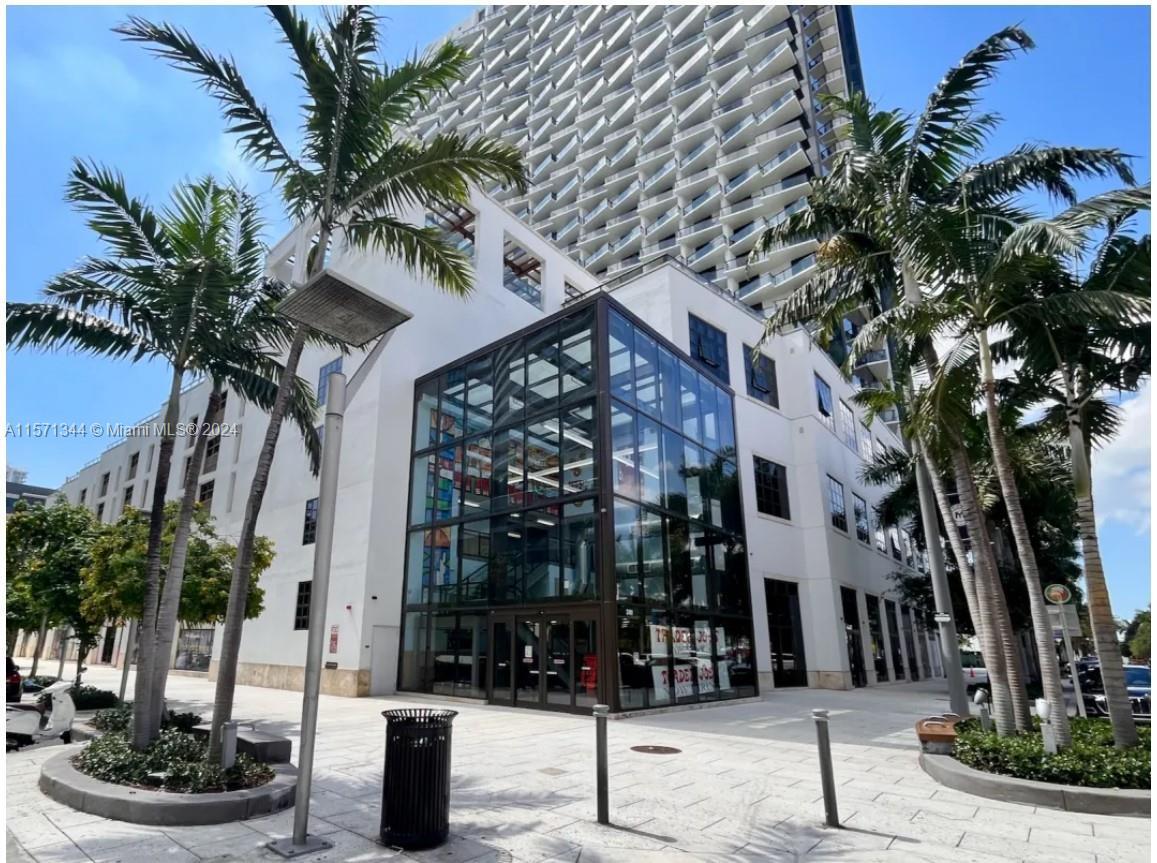 Great opportunity to acquire move in ready retail space in Midtown Miami. Property currently leased 