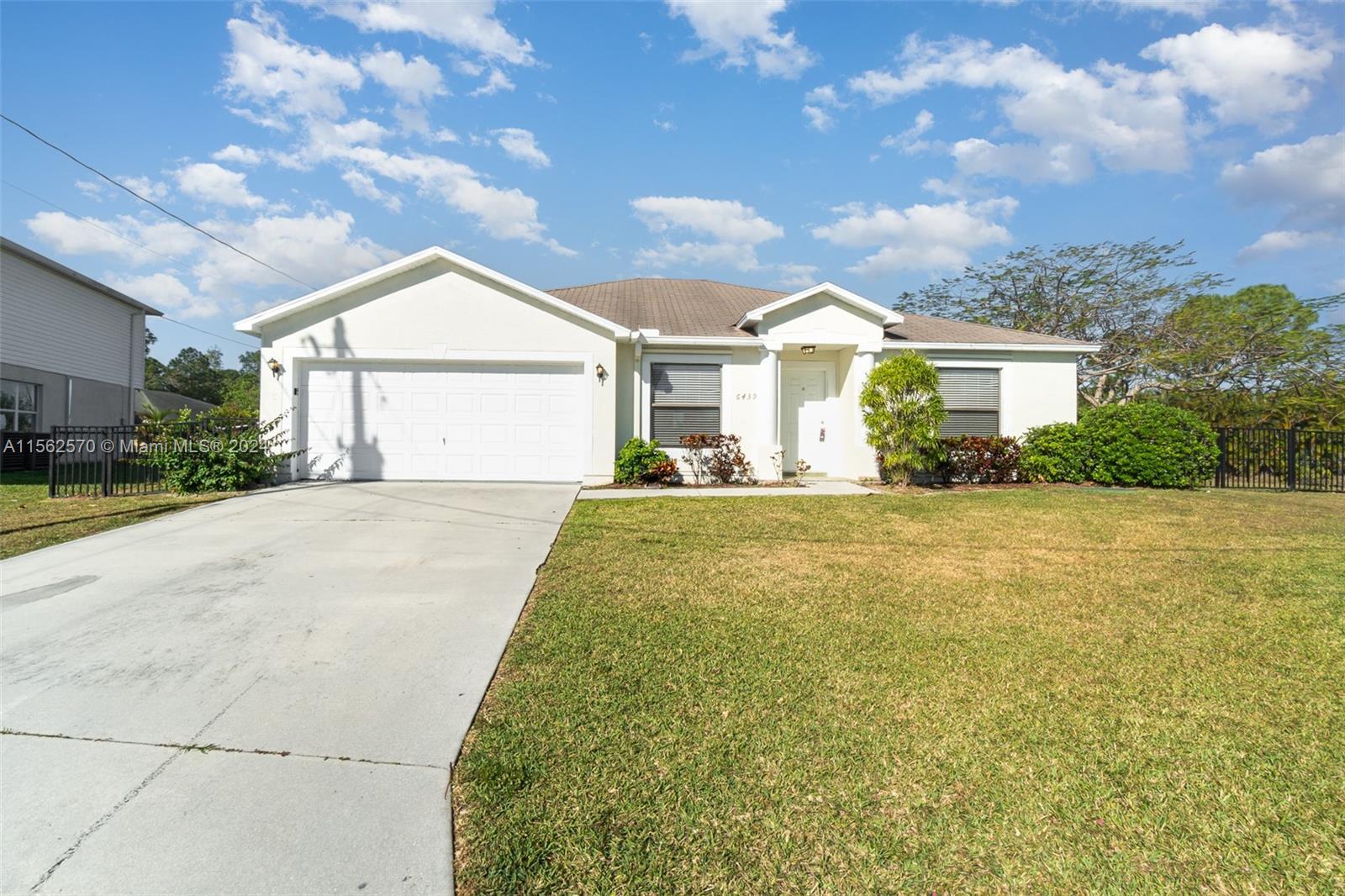Photo of 6439 NW Faye Ct in Port St Lucie, FL