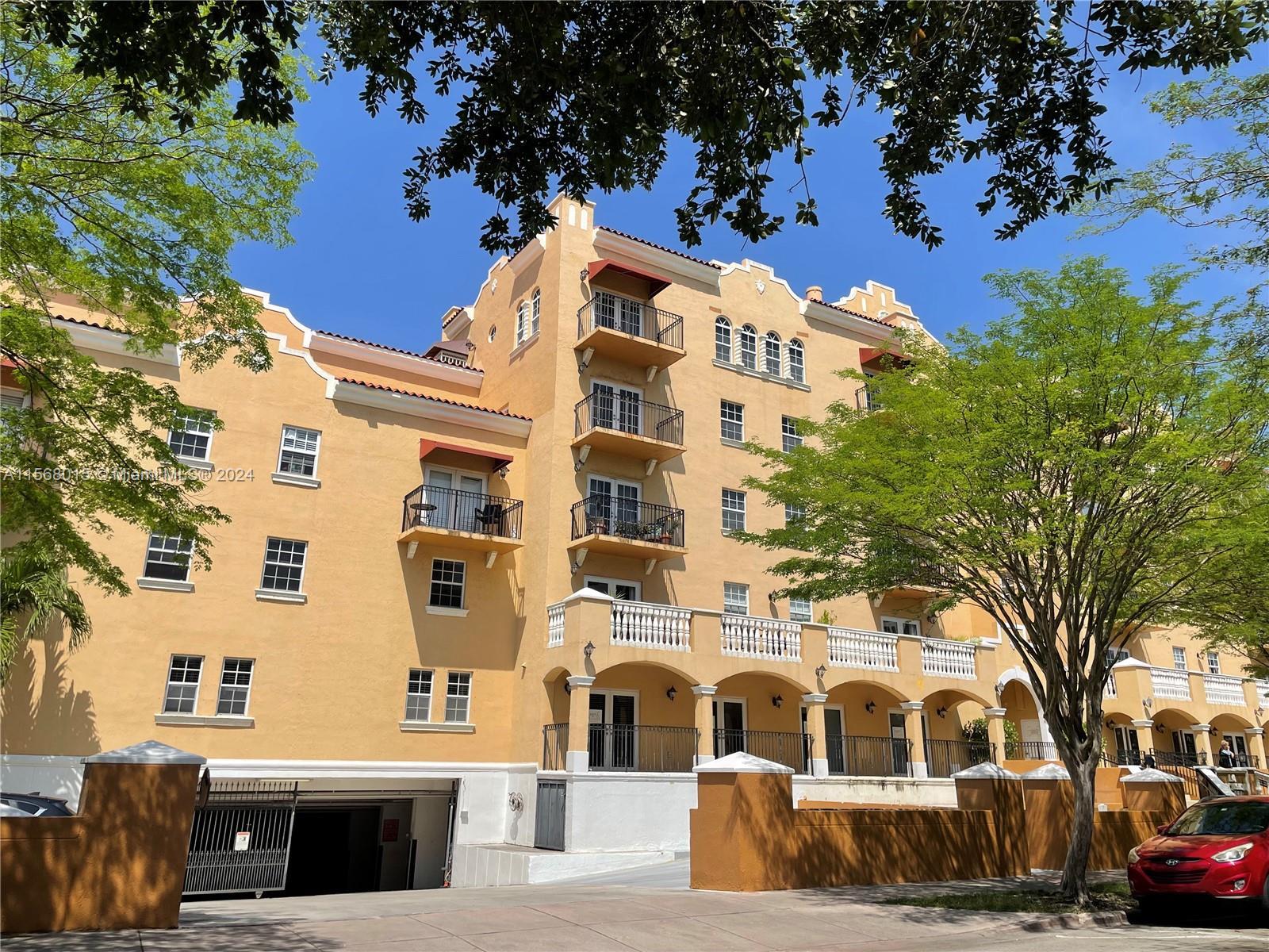Luxurious unit in the Coral Gables, City Beautiful. The original owner unit has 2 beds/2 baths. Feat