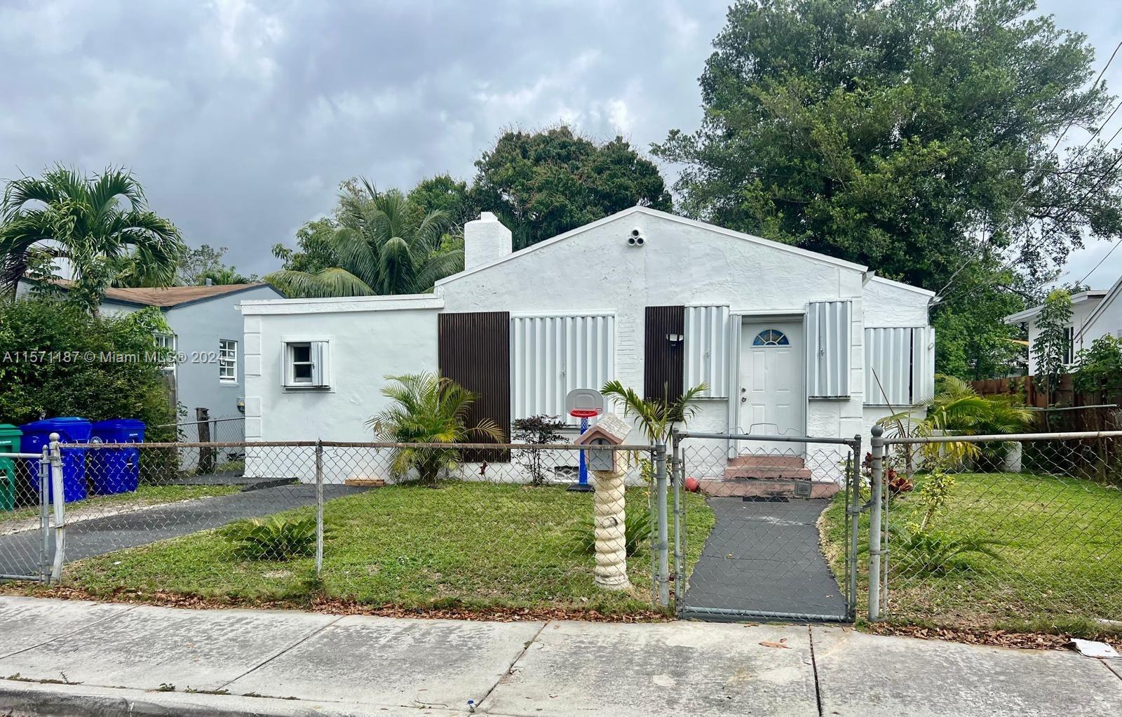 Photo of 47 NW 49th St in Miami, FL
