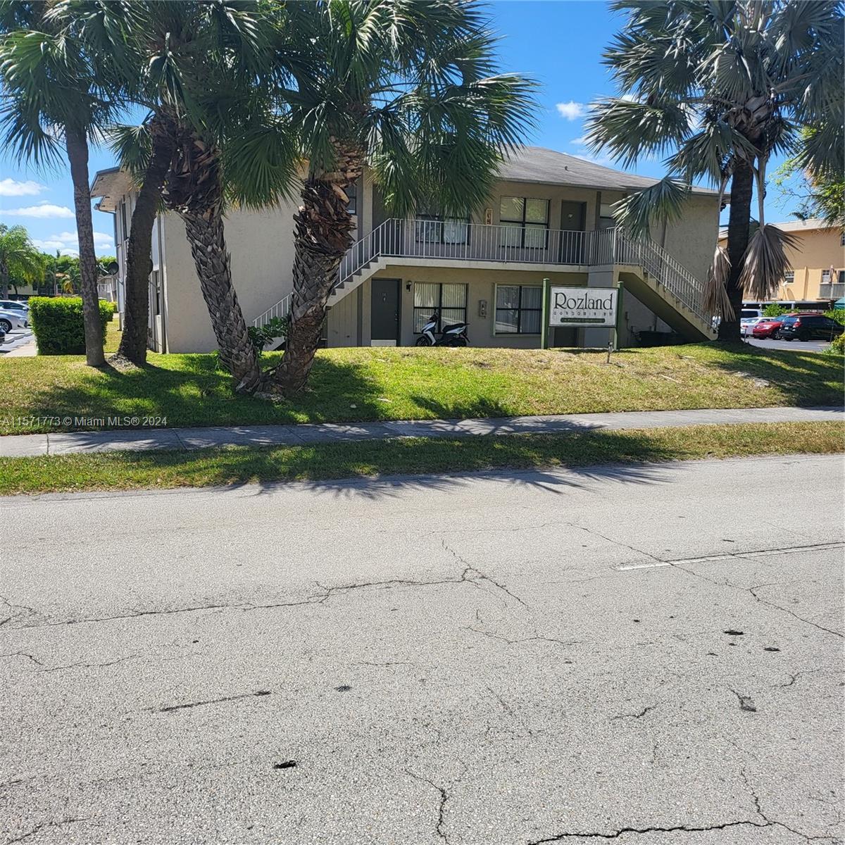 Photo of 7670 SW 152nd Ave #1-101 in Miami, FL