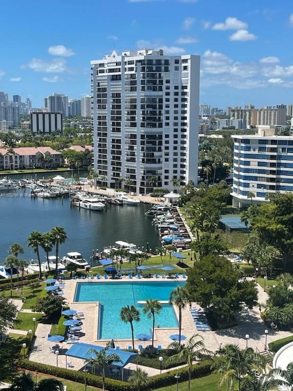 Photo of 2500 Parkview Dr #1517 in Hallandale Beach, FL