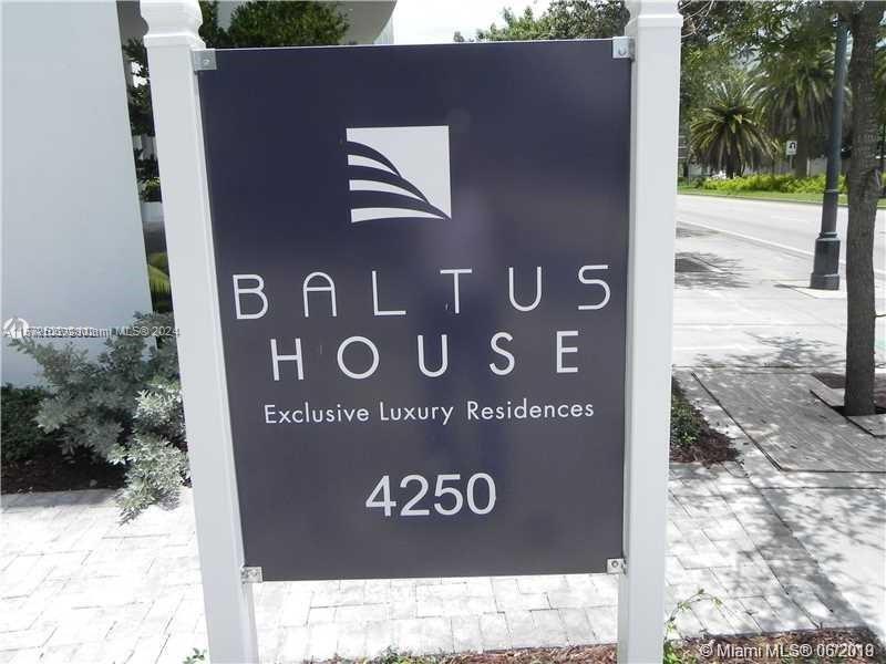 Amazing views of the city . An exceptional 2-bedroom, 2-bathroom apartment awaits at BALTUS HOUSE, S