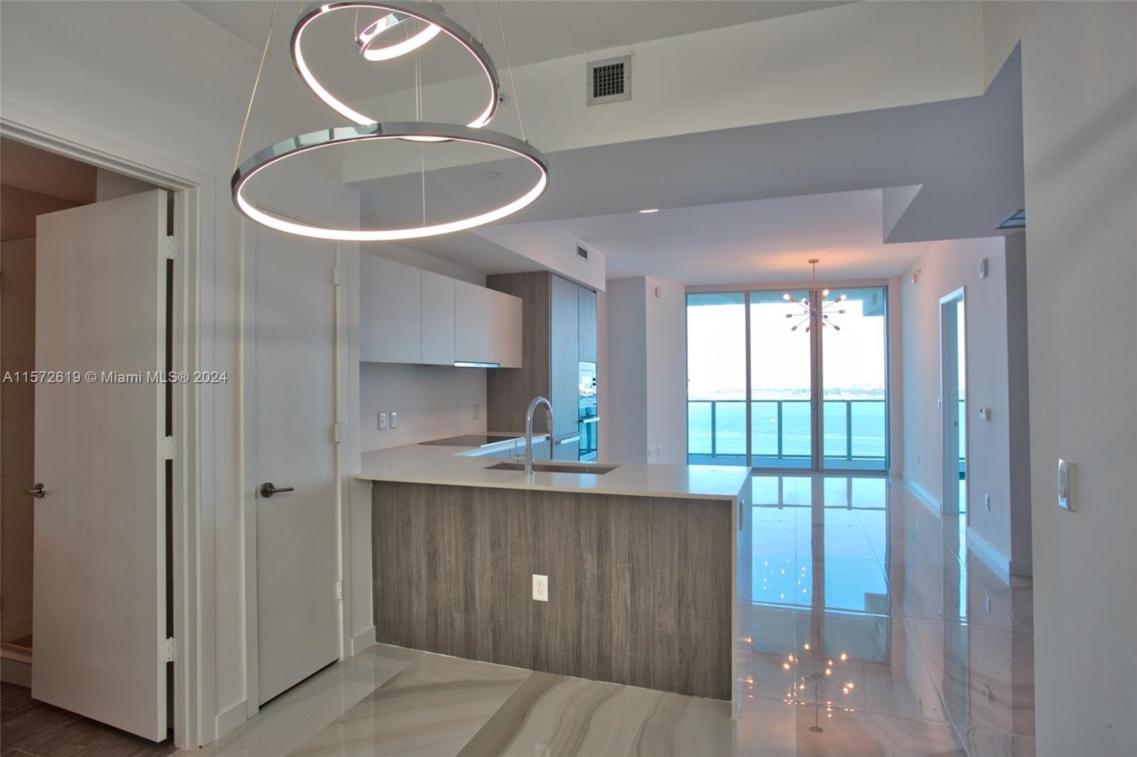 Live in the epitome of luxury at Biscayne Beach in this 2 bedrooms plus den, and 3 bathrooms. Gorgeo