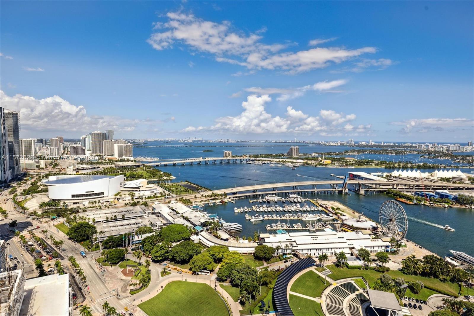 Best line in 50 Biscayne with the most desirable floor plan. This spacious 3 bedroom and 2 bath corn