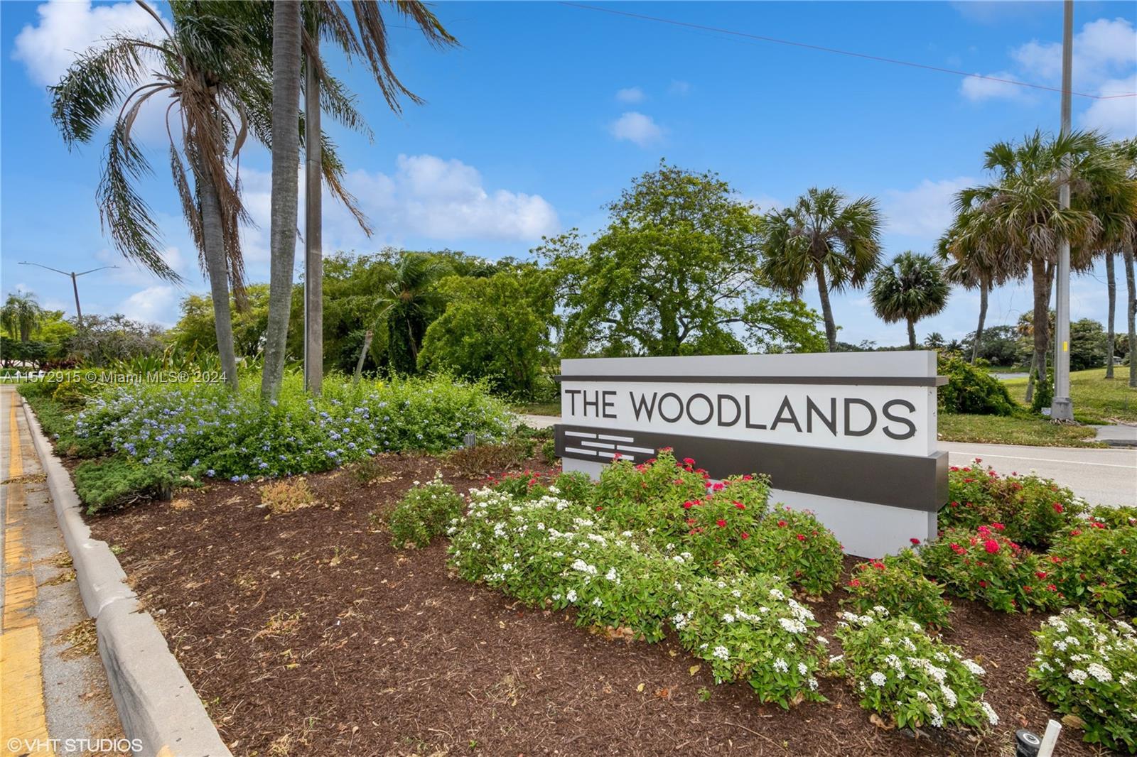 Photo of 5207 Woodlands Blvd in Tamarac, FL