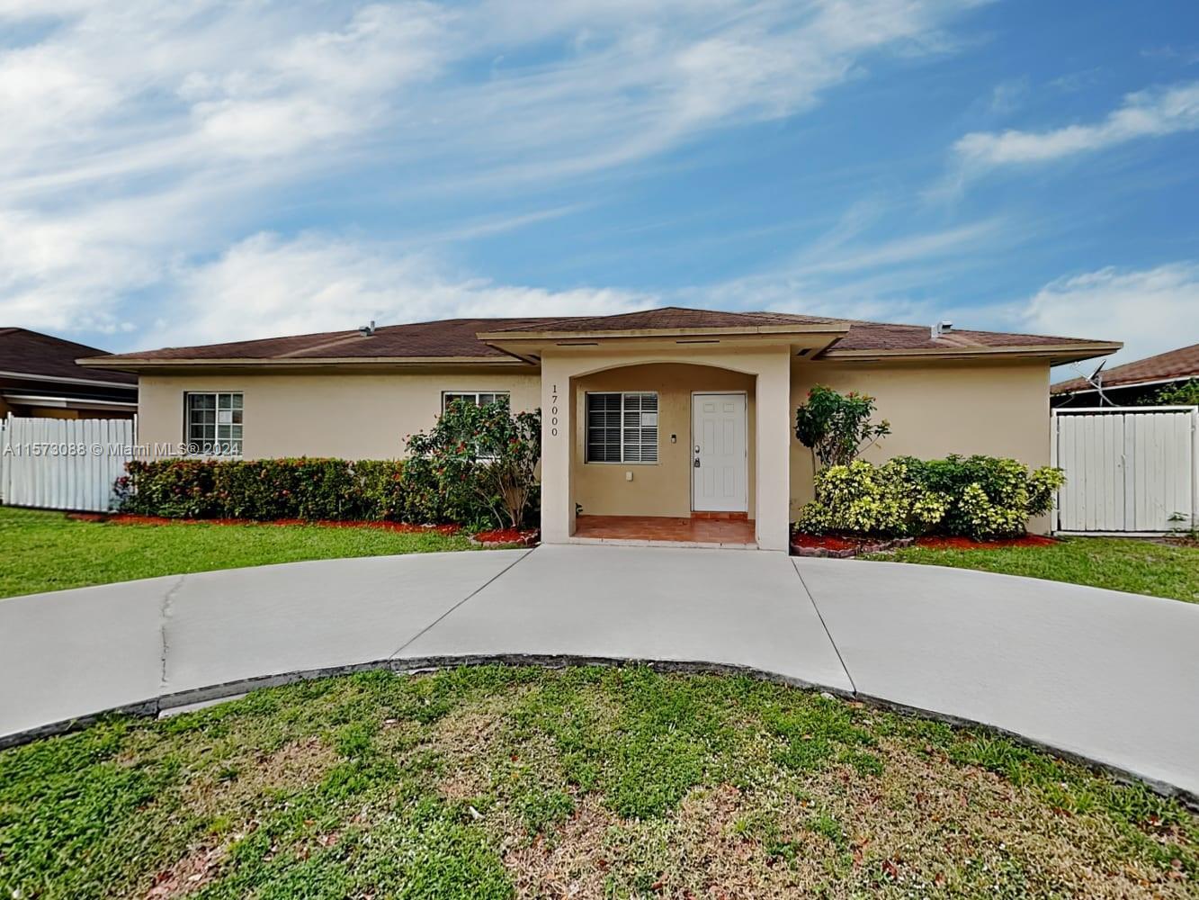 Photo of 17000 NW 52nd Ave in Miami Gardens, FL