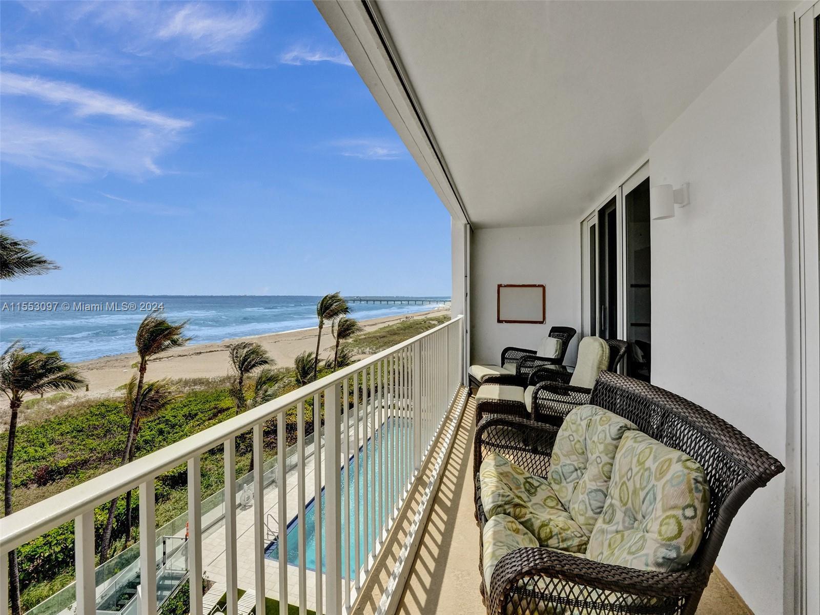 GORGEOUS, OCEAN FRONT PROPERTY WITH DIRECT ACCESS TO THE BEACH. RESORT STYLE POOL SITTING ON THE BOC