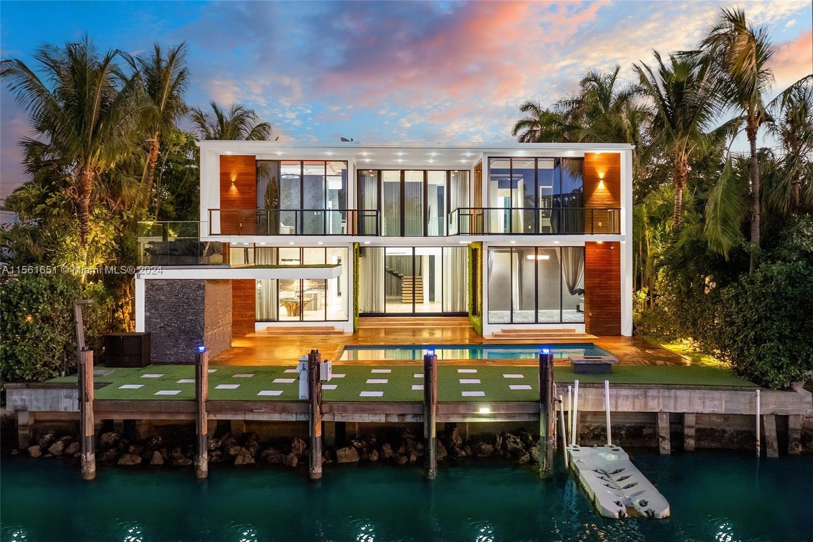 Photo of 3300 Chase Ave in Miami Beach, FL