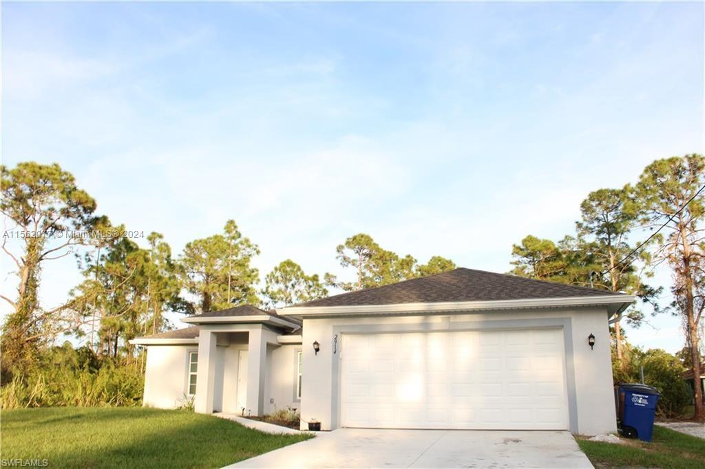 Photo of 2914 Flora Ave N in Lehigh Acres, FL