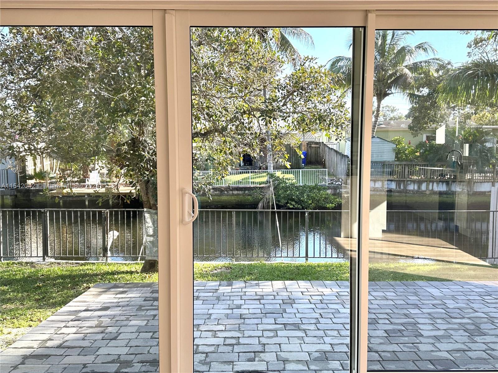 Photo of 3042 Hayes St in Hollywood, FL