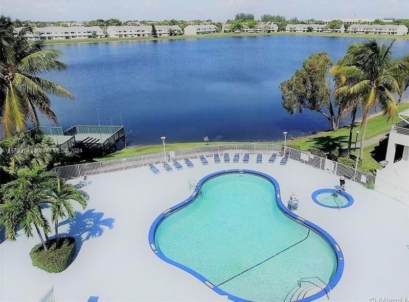 Photo of 3465 NW 44th St #205 in Oakland Park, FL