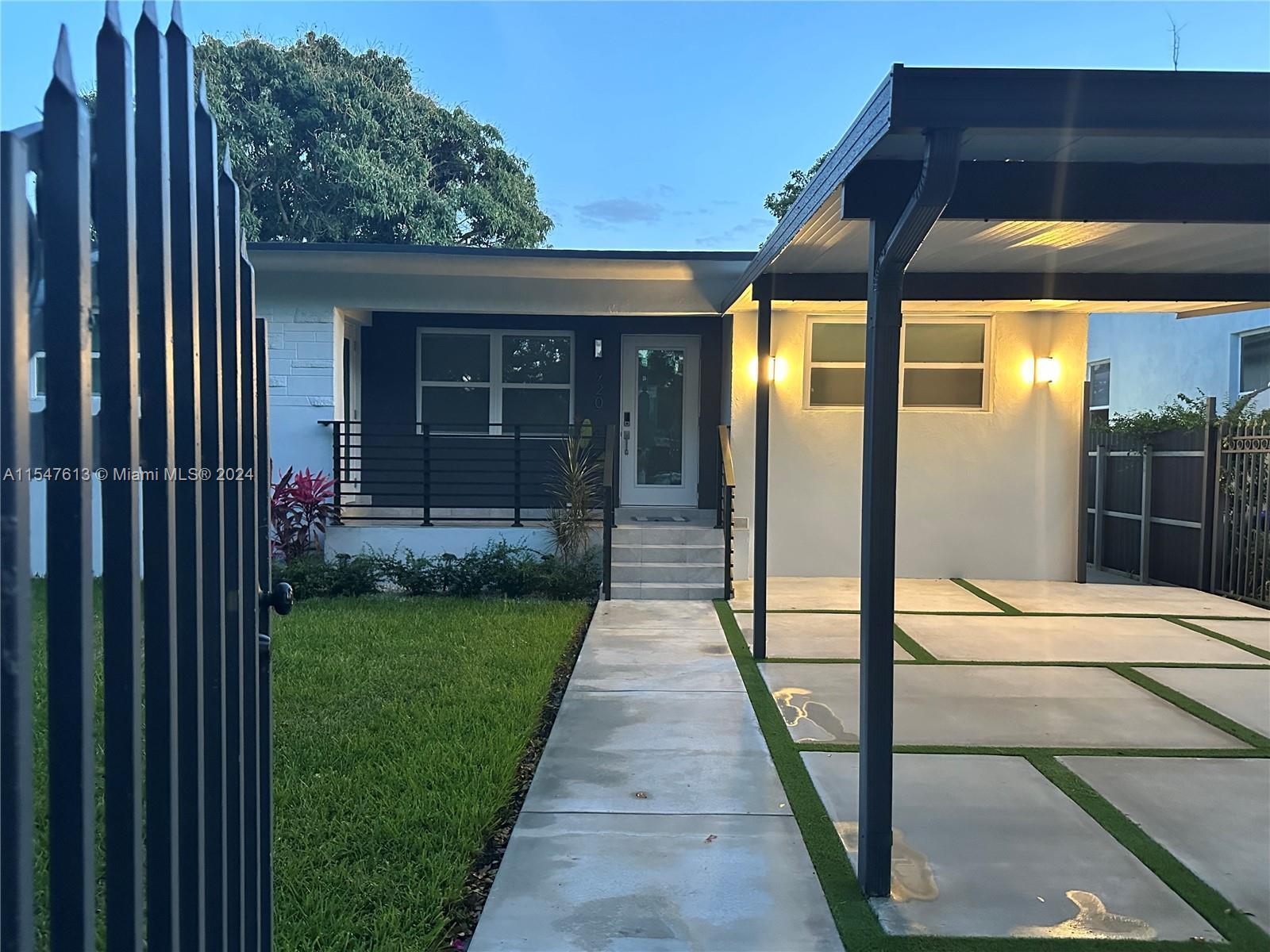 Photo of 920 NW 46th St in Miami, FL