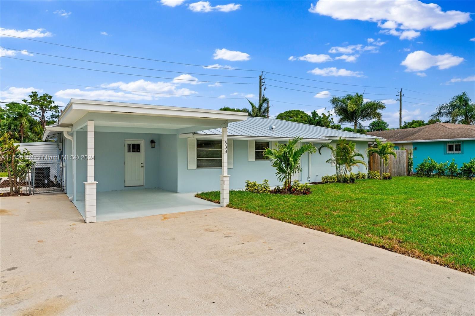 This newly remodeled pool home in Tequesta features 3 bedrooms and 3 baths, two of the bedrooms are 