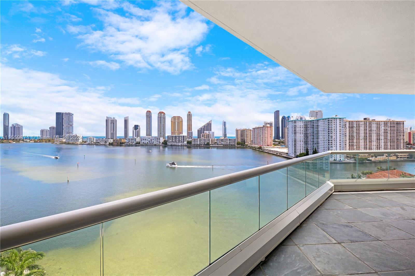 Remarkable direct ocean and intracoastal views from this 3 Bedrooms & 3 bath residence. Secured priv