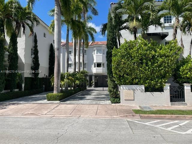 Photo of 261 Navarre Ave #C-4 in Coral Gables, FL