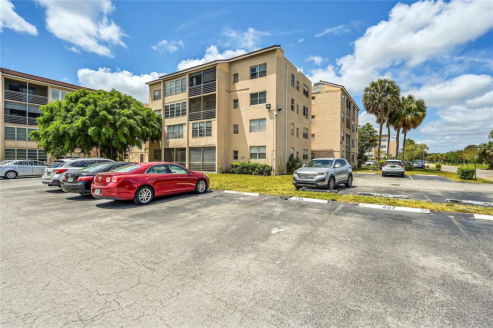 Photo of 2840 Somerset Dr #216M in Lauderdale Lakes, FL