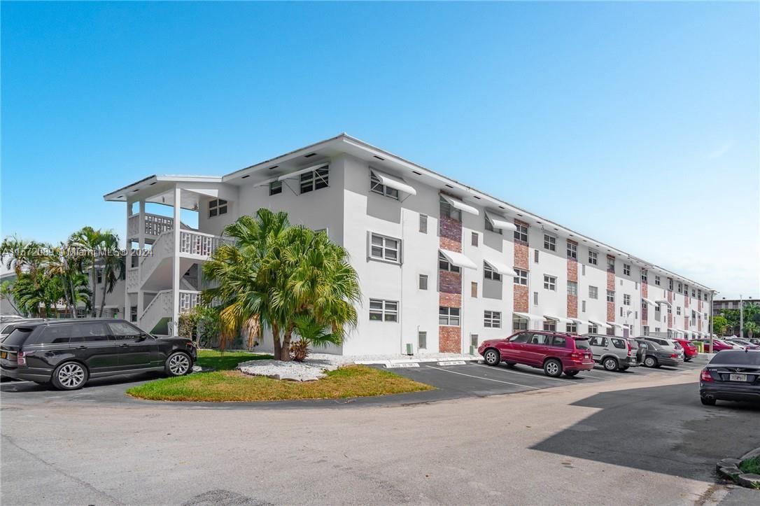 Photo of 238 Hibiscus Ave #124 in Lauderdale By The Sea, FL