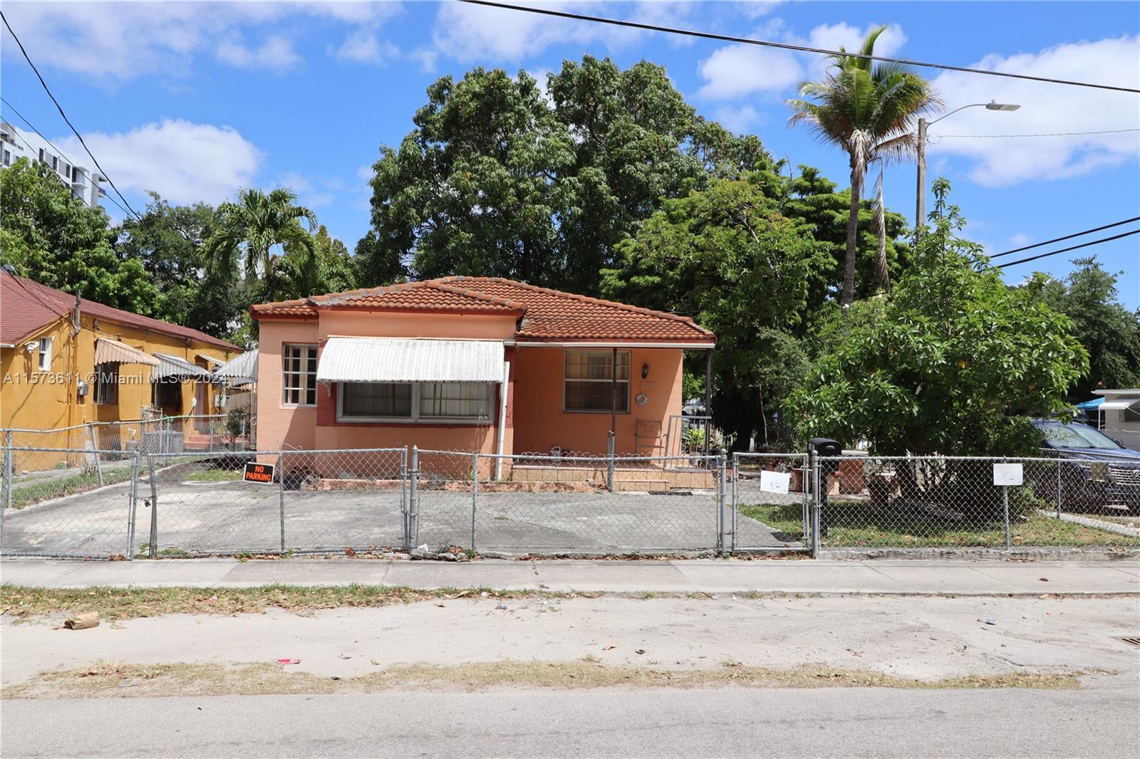 Photo of 1601 NW 14th Ter in Miami, FL