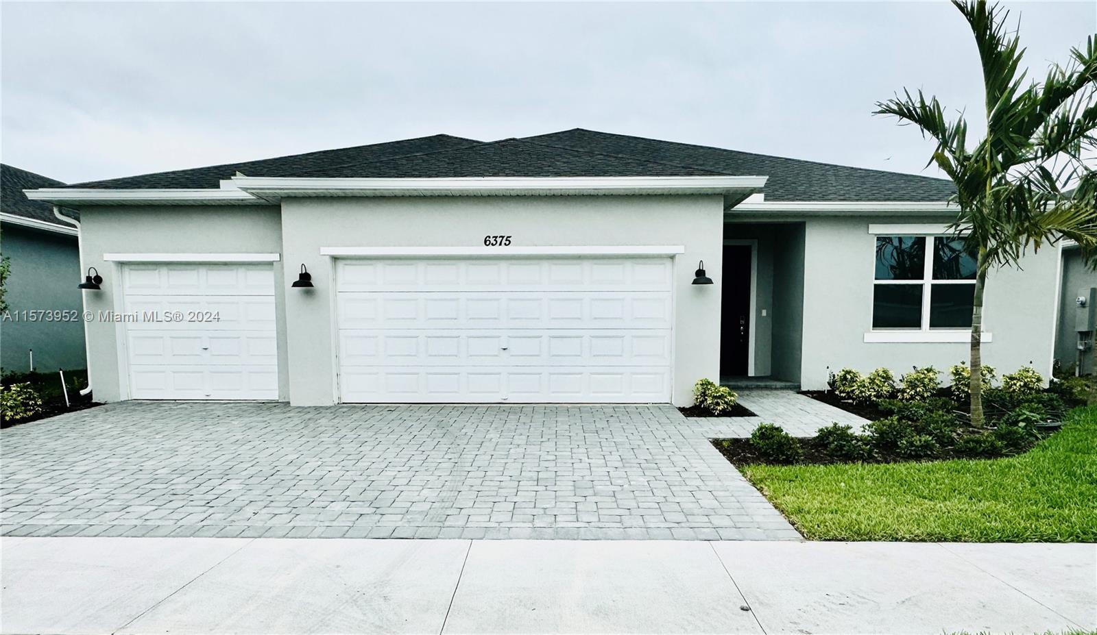 Photo of 6375 NW Sweetwood Dr in Port St Lucie, FL