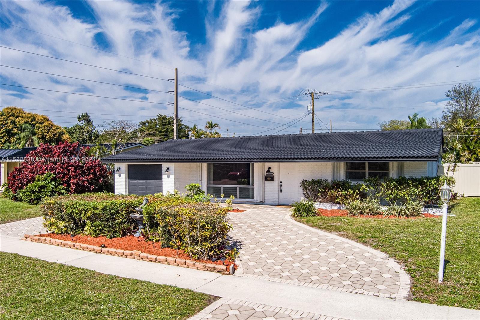 Photo of 5517 Jefferson St in Hollywood, FL