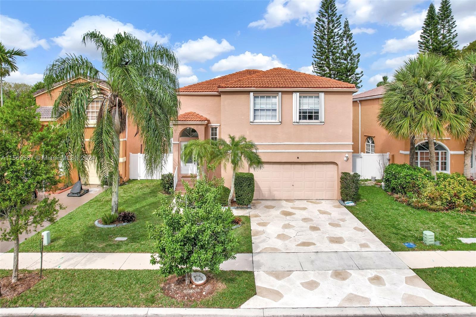 Photo of 126 NW 152nd Ave in Pembroke Pines, FL