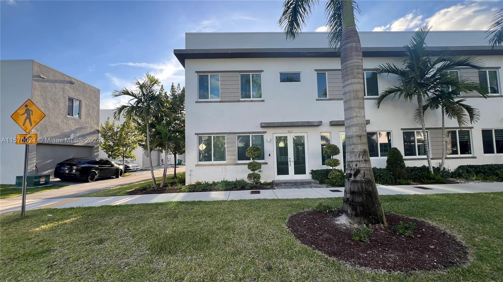 Photo of 6612 NW 103rd Pky in Doral, FL