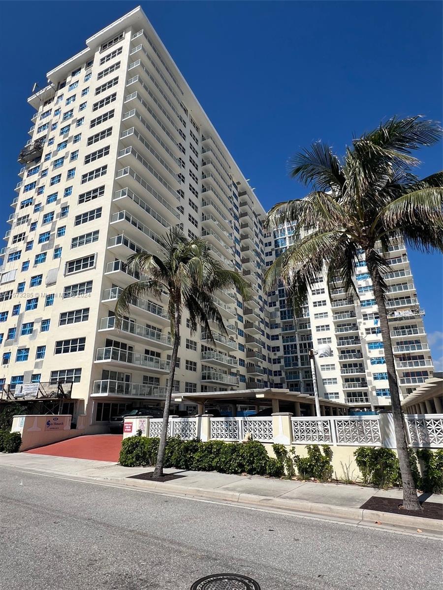 Incredible Ocean views from this spacious 3 bed 2 bath corner unit in desirable Pompano Beach.   Wak