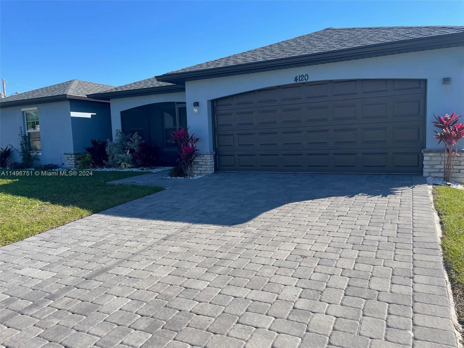 Photo of 4120 NW 33 St in Cape Coral, FL