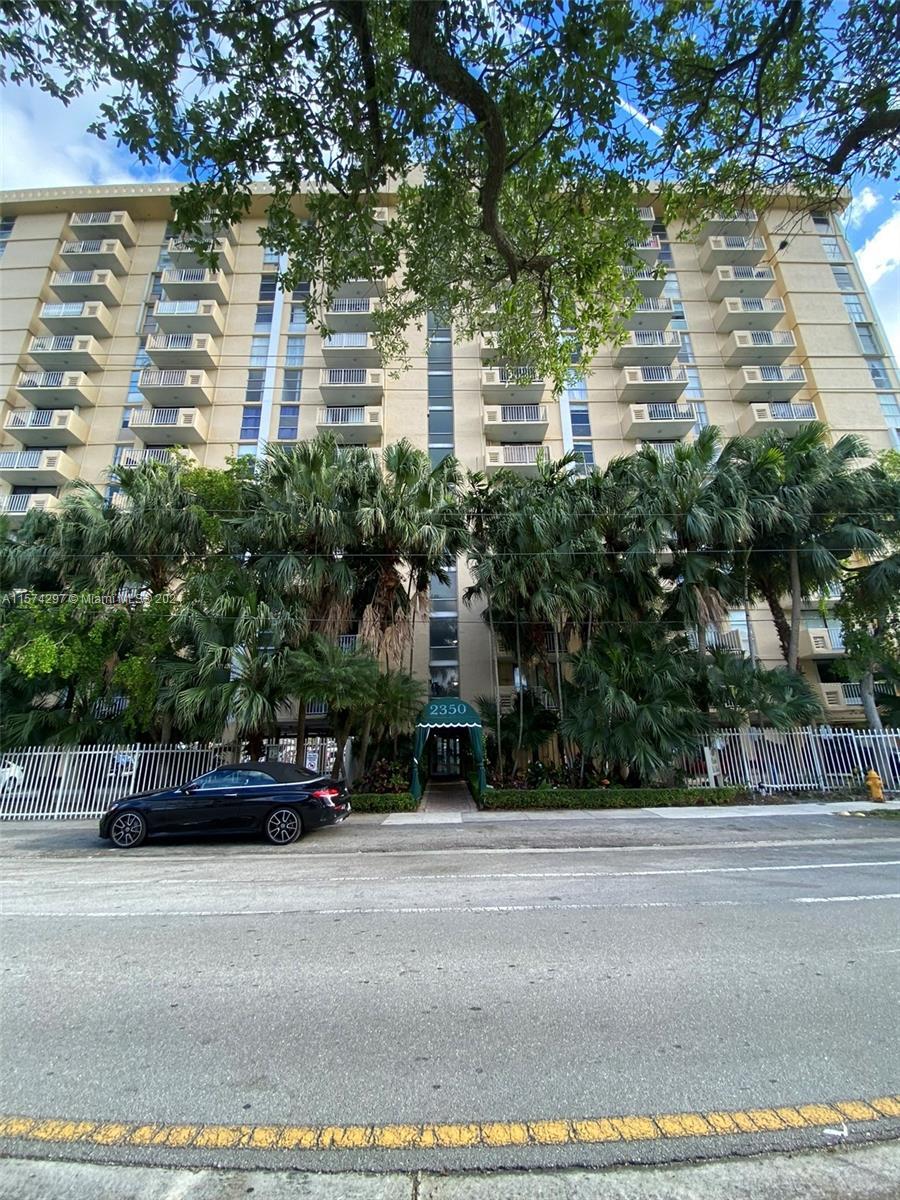 Photo of 2350 NE 135th St #506 in North Miami, FL
