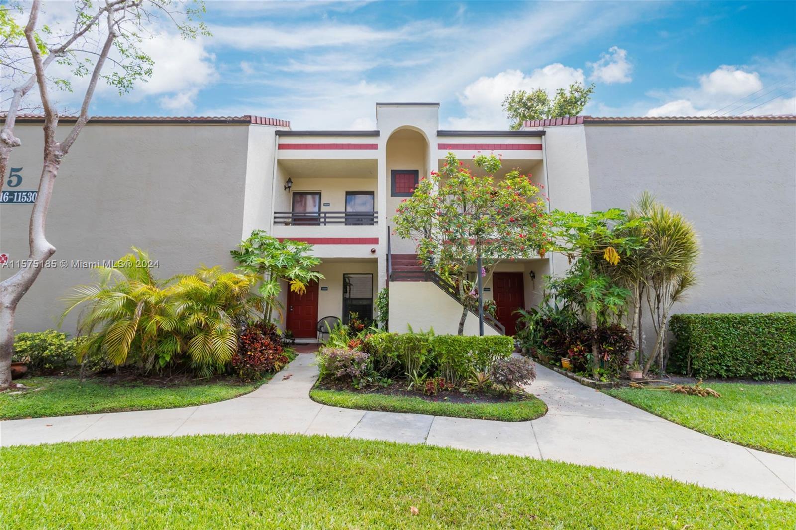 Photo of 11530 NW 10th St #11530 in Pembroke Pines, FL