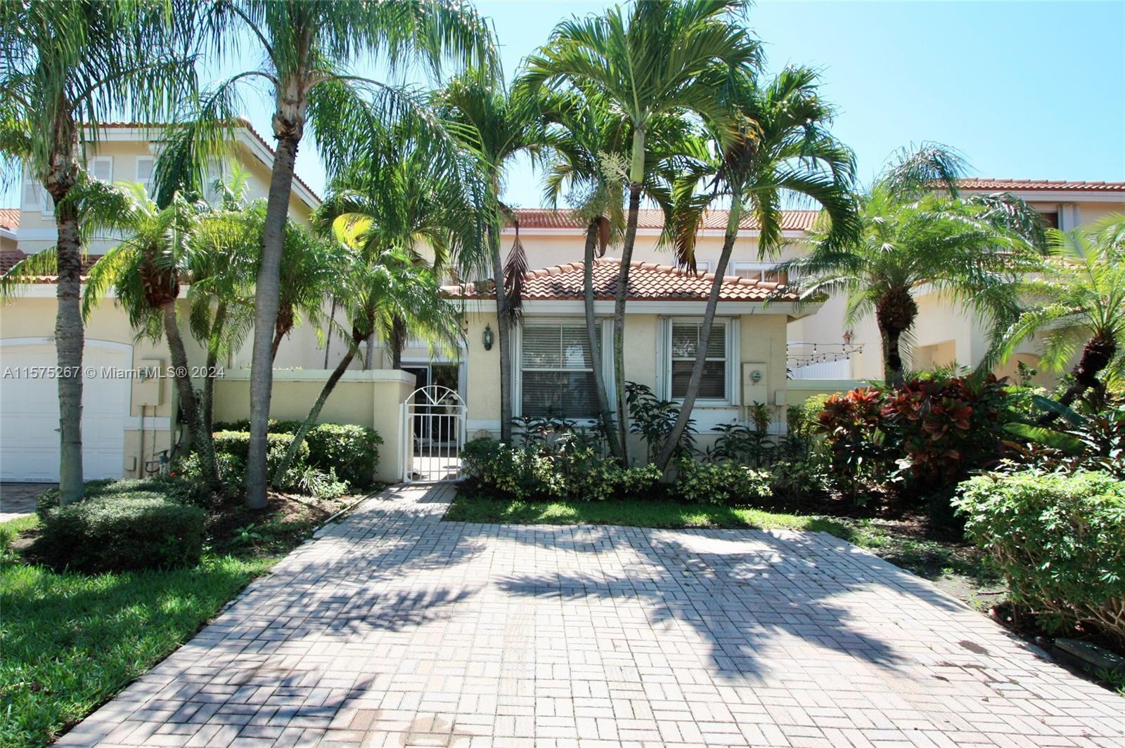 Photo of 1595 Seagrape Wy #- in Hollywood, FL
