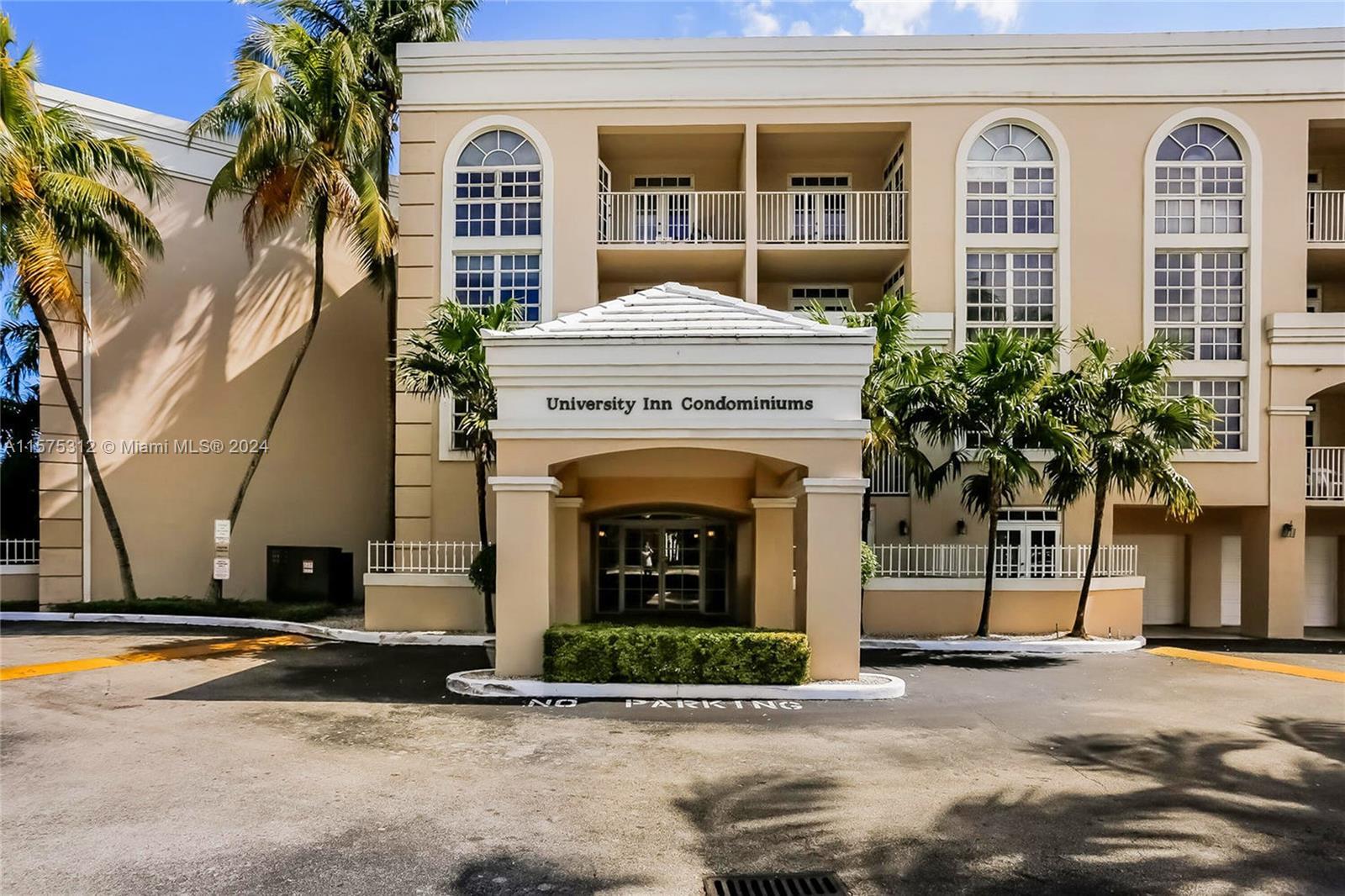 Photo of 1280 S Alhambra Cir #2303 in Coral Gables, FL