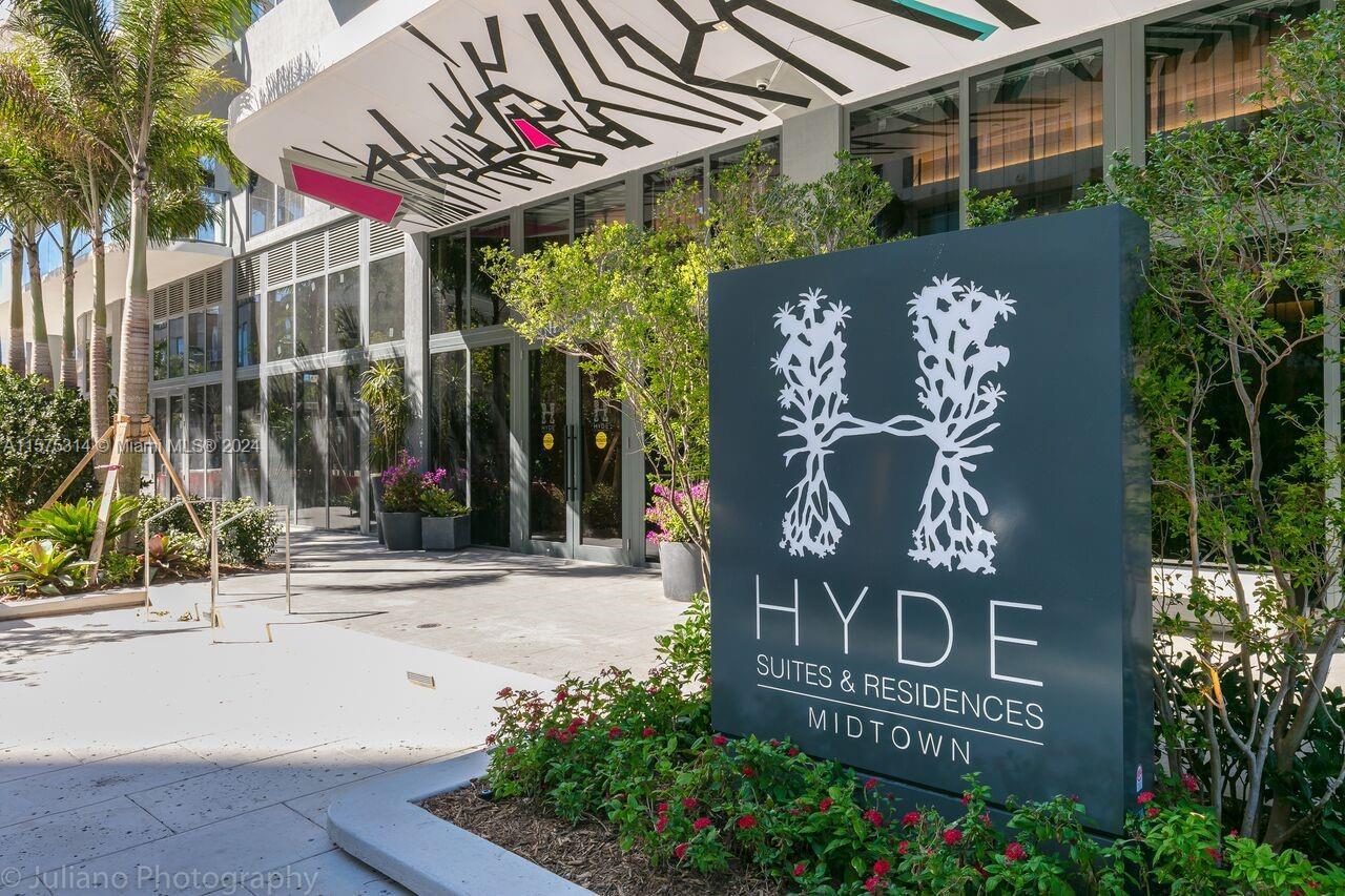 REMARKABLE UPSCALE OPPORTUNITY 1 BED, 1 BATH UNIT AT HYDE SUITES & RESIDENCES! FULLY FINISHED WITH I