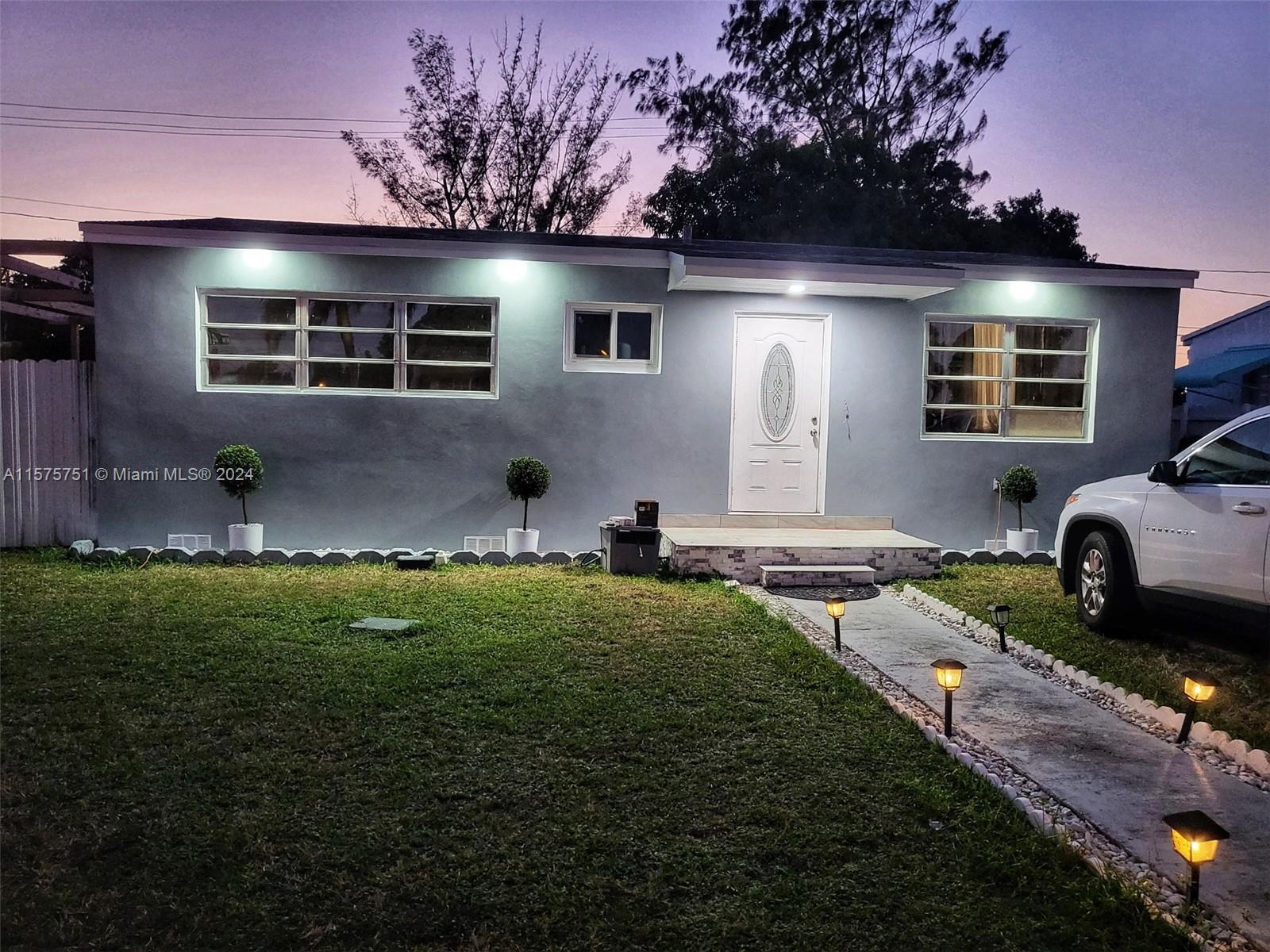 Photo of 15900 NW 41st Ave in Miami Gardens, FL