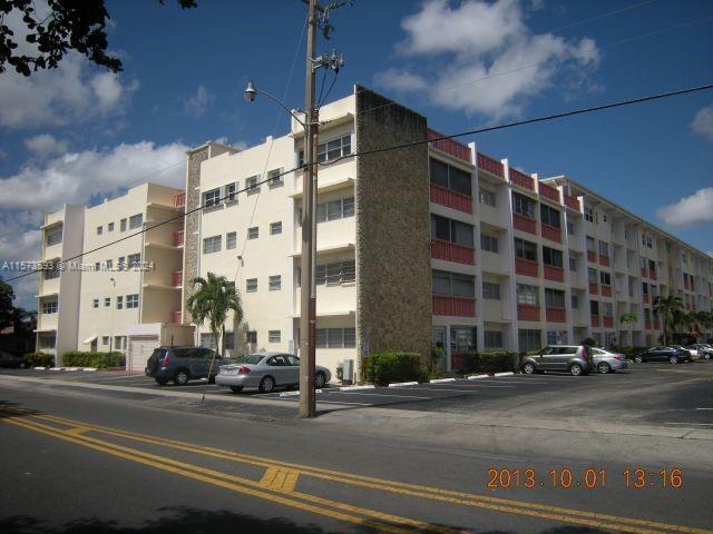 Photo of 215 SE 3rd Ave #104A in Hallandale Beach, FL