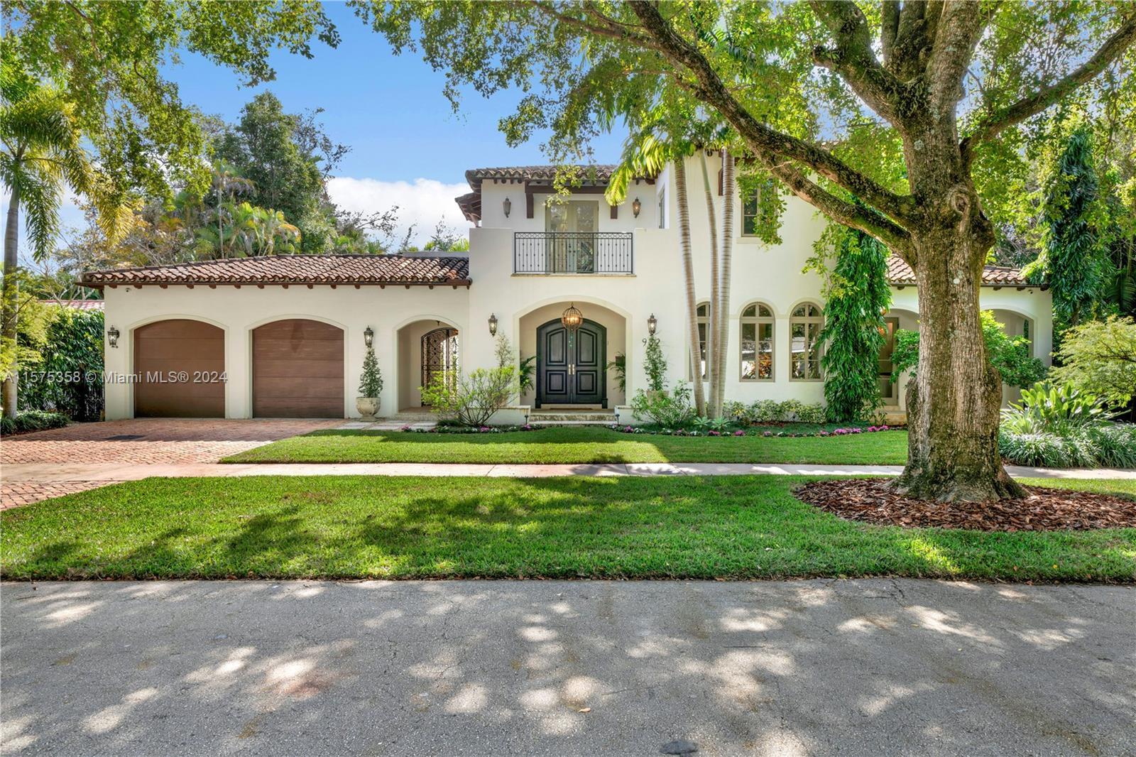 Photo of 932 Escobar Ave in Coral Gables, FL