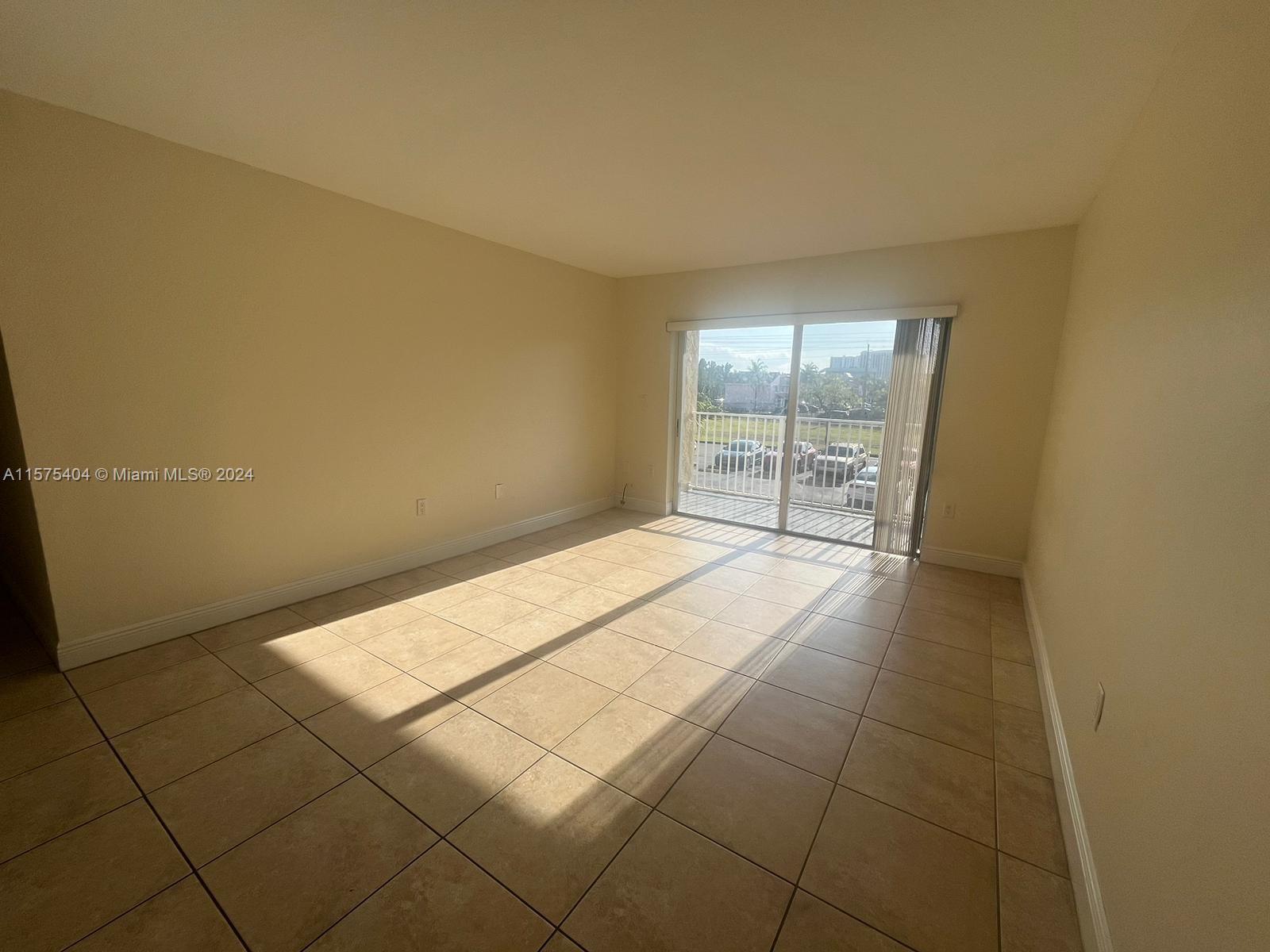 Photo of 79 Ave NW 5112 #202 in Doral, FL