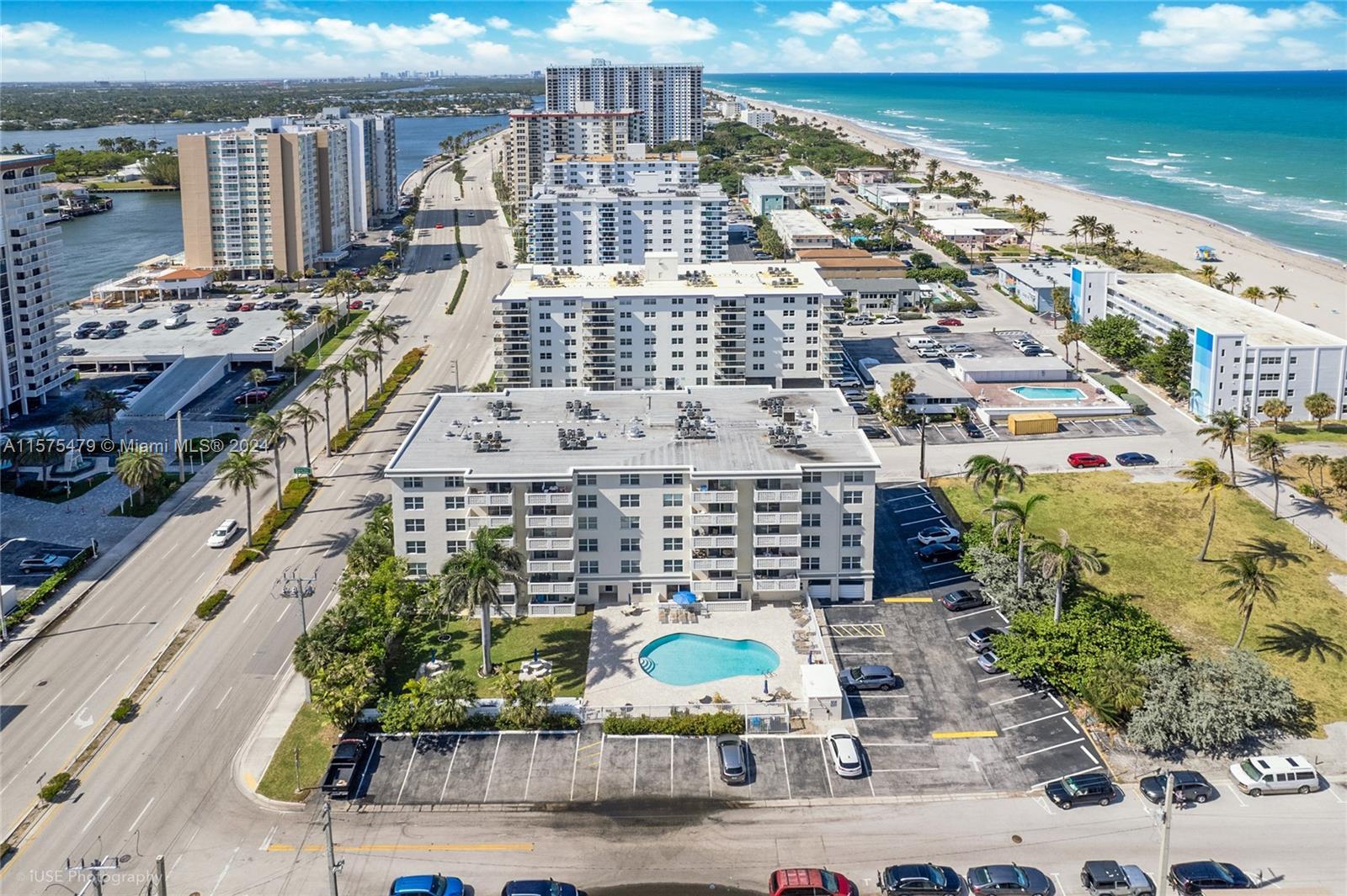 Own a slice of paradise at this stunning condo, just steps from the world-famous Hollywood Beach! A 