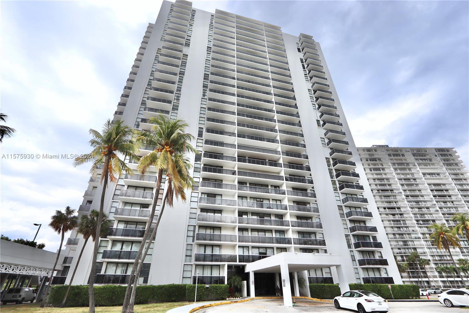 EXPERIENCE LUXURY LIVING IN THIS AVENTURA, FLORIDA LARGE 1 BEDROOM CONVERTIBLE, WITH 1.5 BATHS CONDO