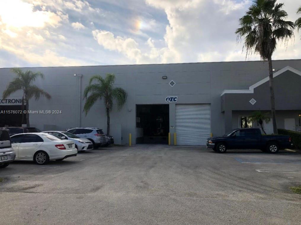 Photo of 10860 NW 27th St #6-A in Doral, FL
