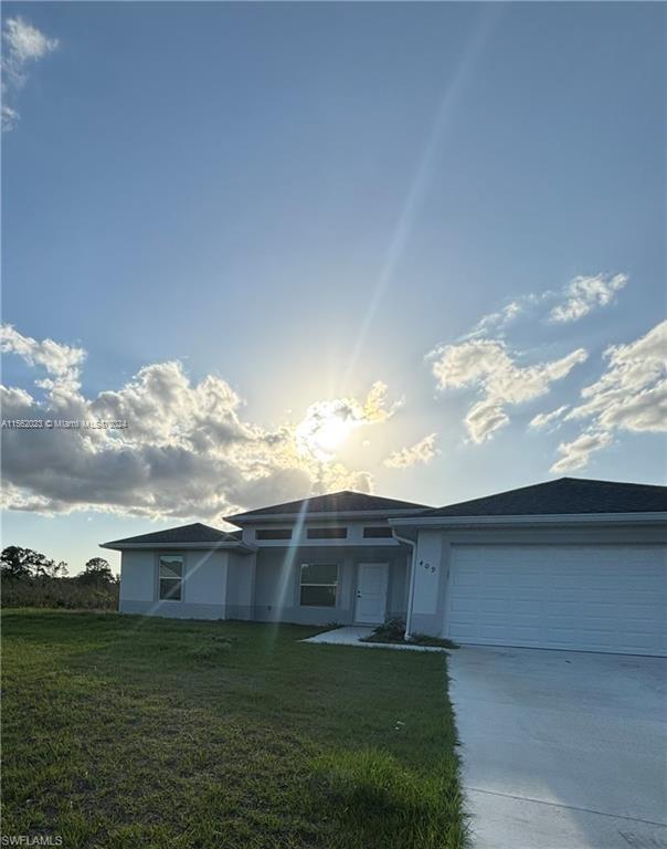 Photo of 409 Moore Ave in Lehigh Acres, FL