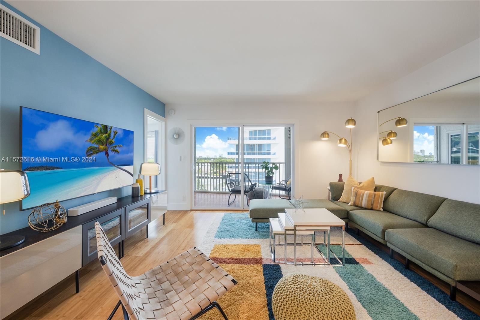Photo of 720 Bayshore Dr #705 in Fort Lauderdale, FL