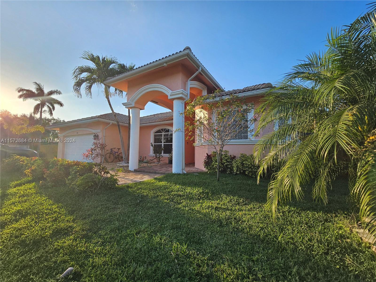 Photo of 2701 Yarmouth Dr in Wellington, FL