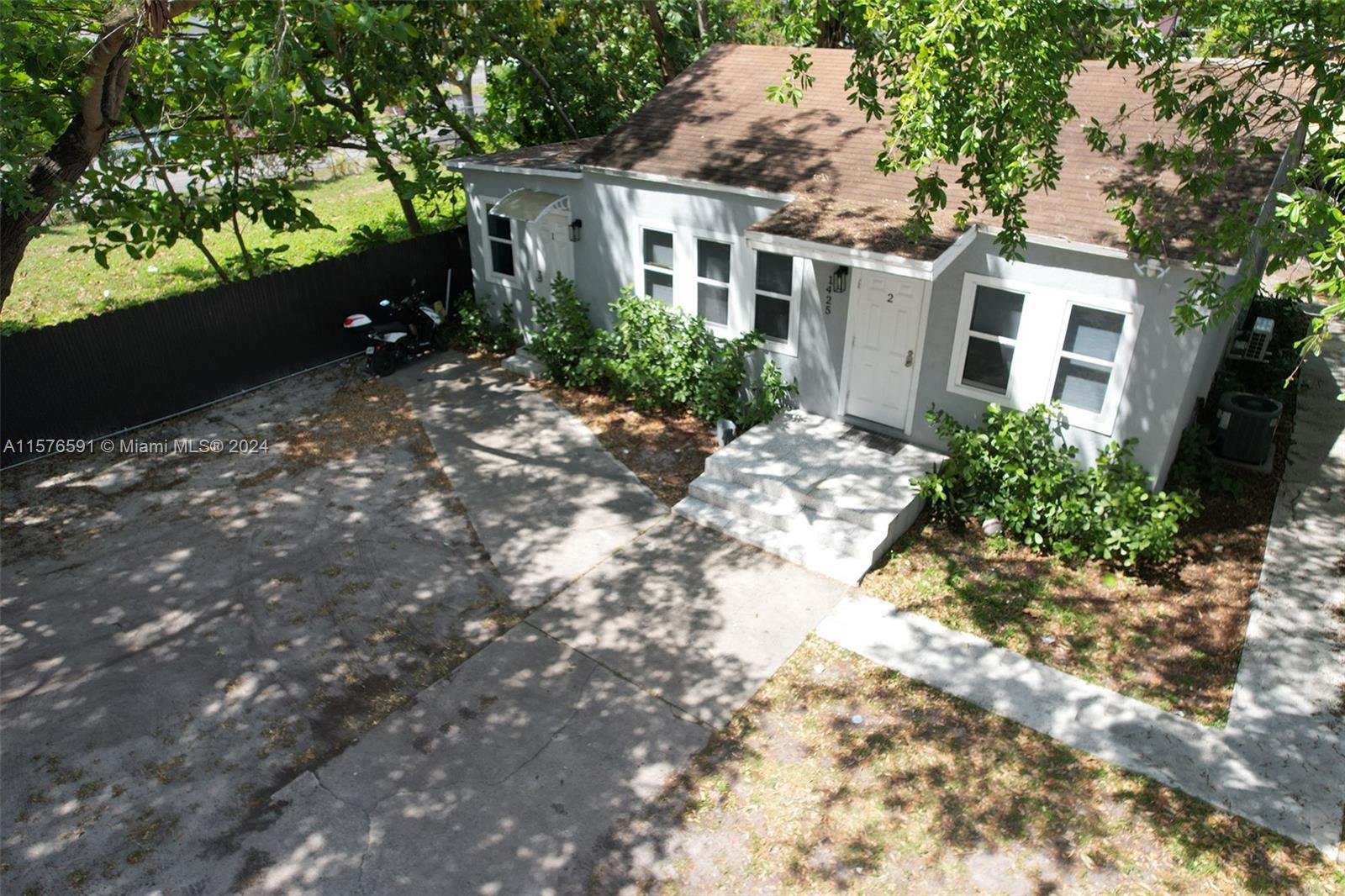 Situated on NW 54 St , this single family home offers great visibility. The proximity to major thoro
