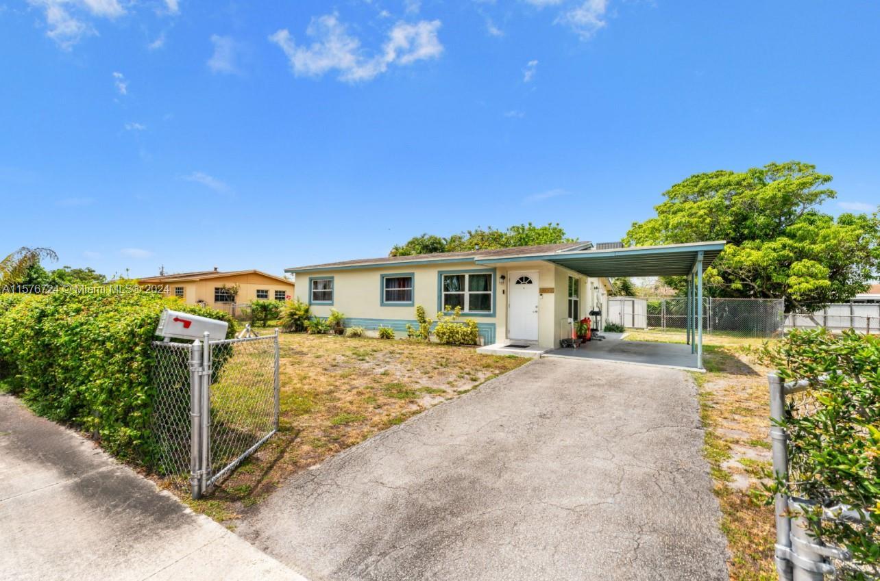 "Spacious 3/1 Lot Near Hard Rock Stadium!

Discover the perfect opportunity with this expansive lo