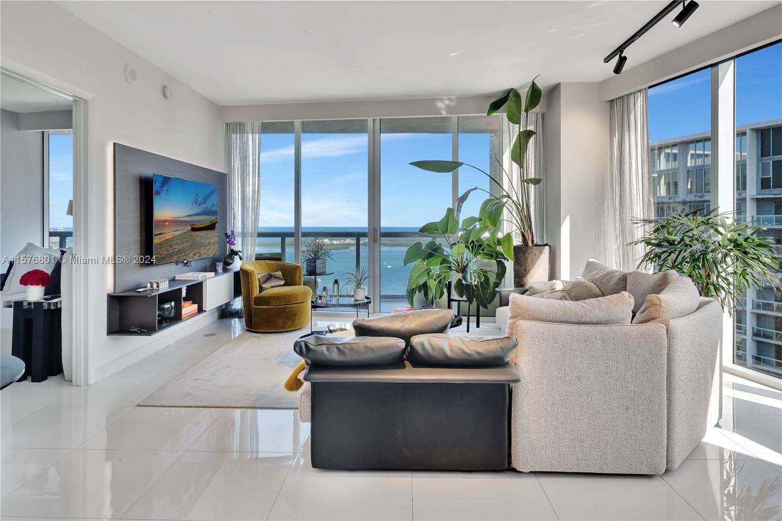 Introducing the lower penthouse at Icon Brickell, where you'll be captivated by the breathtaking wat
